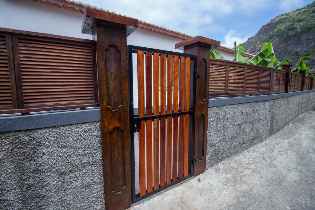 Oliveira'S Apartments - Madeira Island Ponta Delgada  Exterior photo